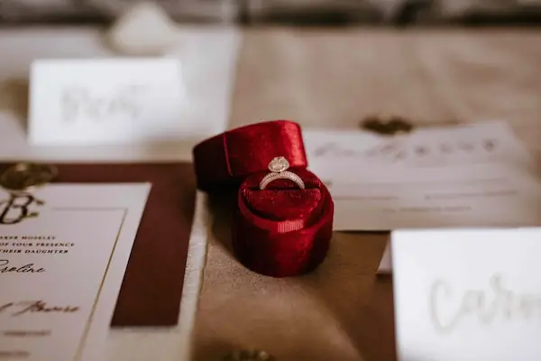 engagement-ring-warranty engagement-ring-warranty