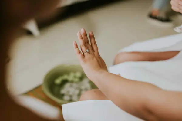 engagement-rings-maintenance engagement-rings-maintenance