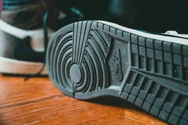 wash-the-upper-part-for-cleaning-nike-shoes wash-the-upper-part-for-cleaning-nike-shoes