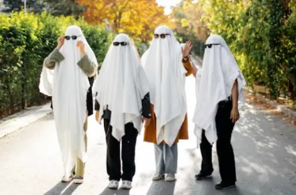 halloween-costume-ideas-for-families-of-4