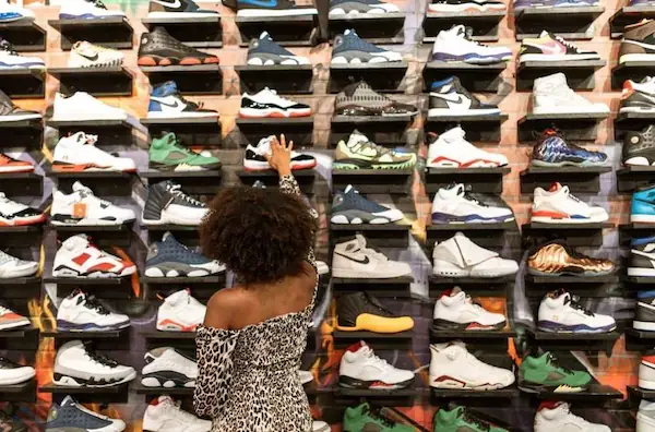 why-shop-at-legend-footwear